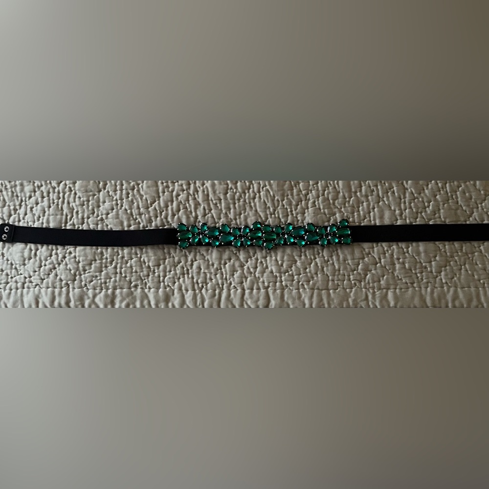 Elegant Green Gemstone Belt